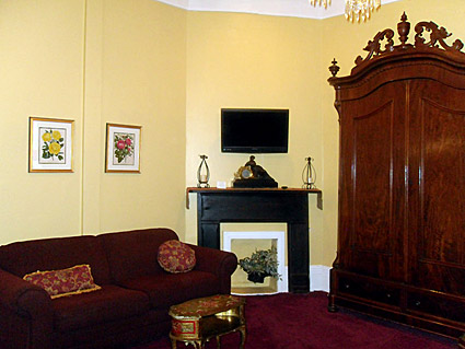 uptown-inn-nola-2012